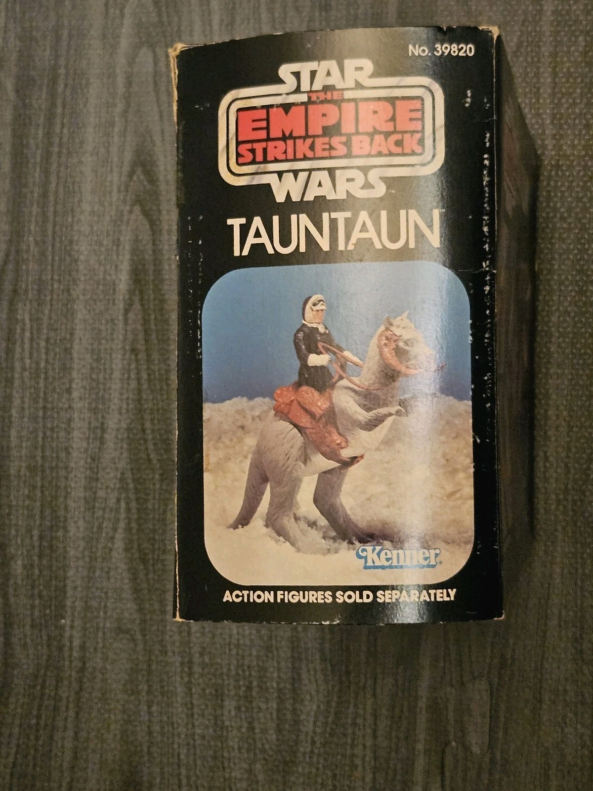 Tauntaun (closed belly) sold