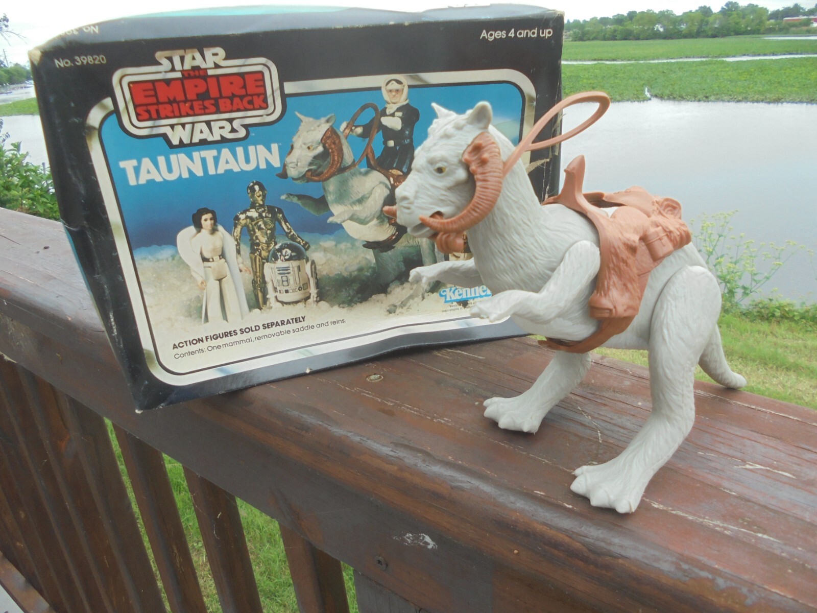 Tauntaun (closed belly) sold