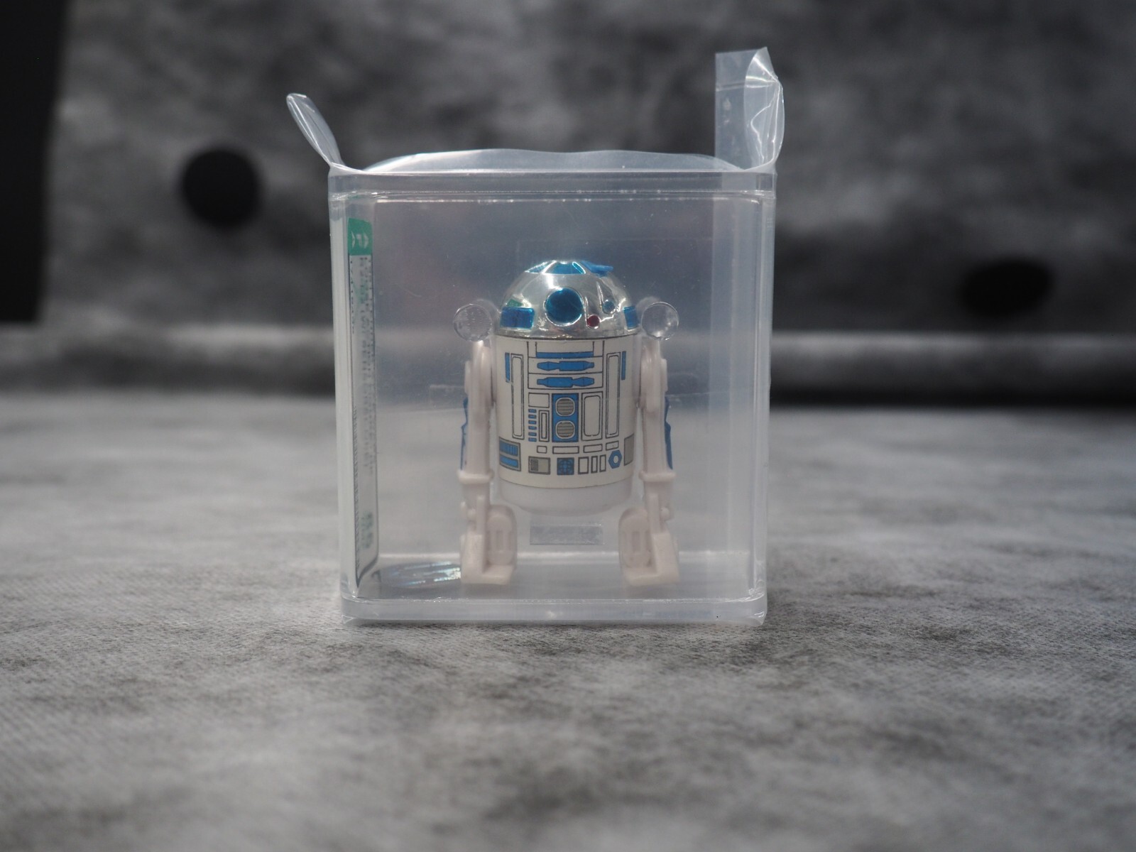 R2-D2 (Artoo-Detoo) (with Sensorscope) sold