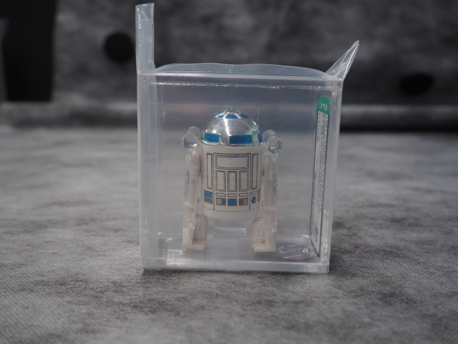 R2-D2 (Artoo-Detoo) (with Sensorscope) sold