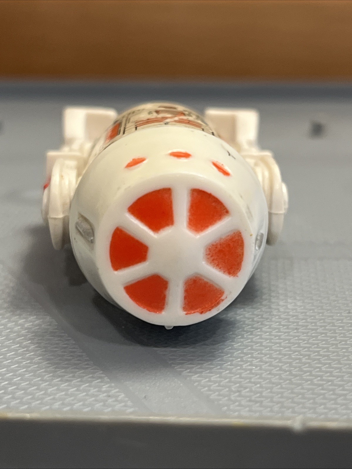 R5-D4 (Arfive-Defour) sold