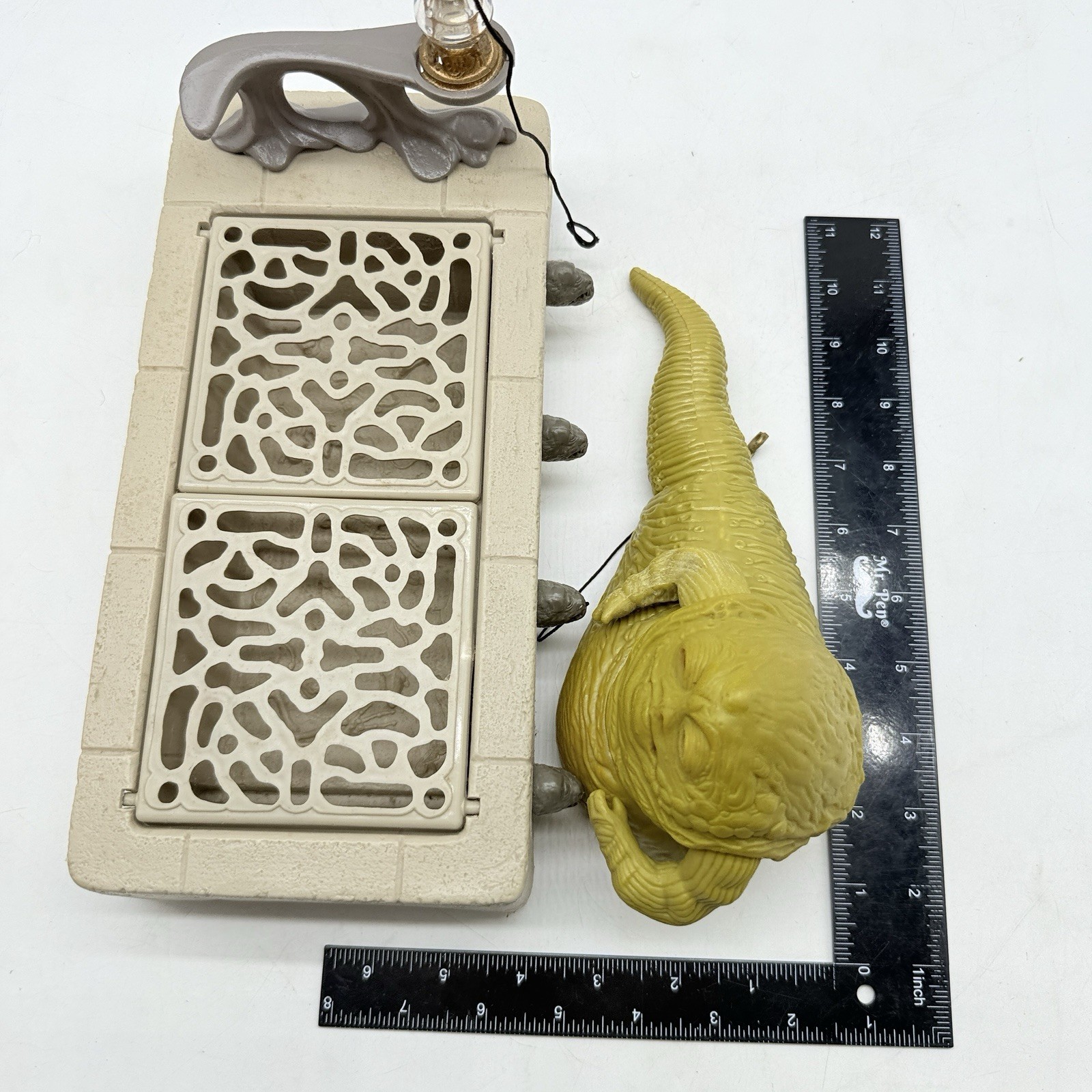 Jabba the Hutt Action Playset sold