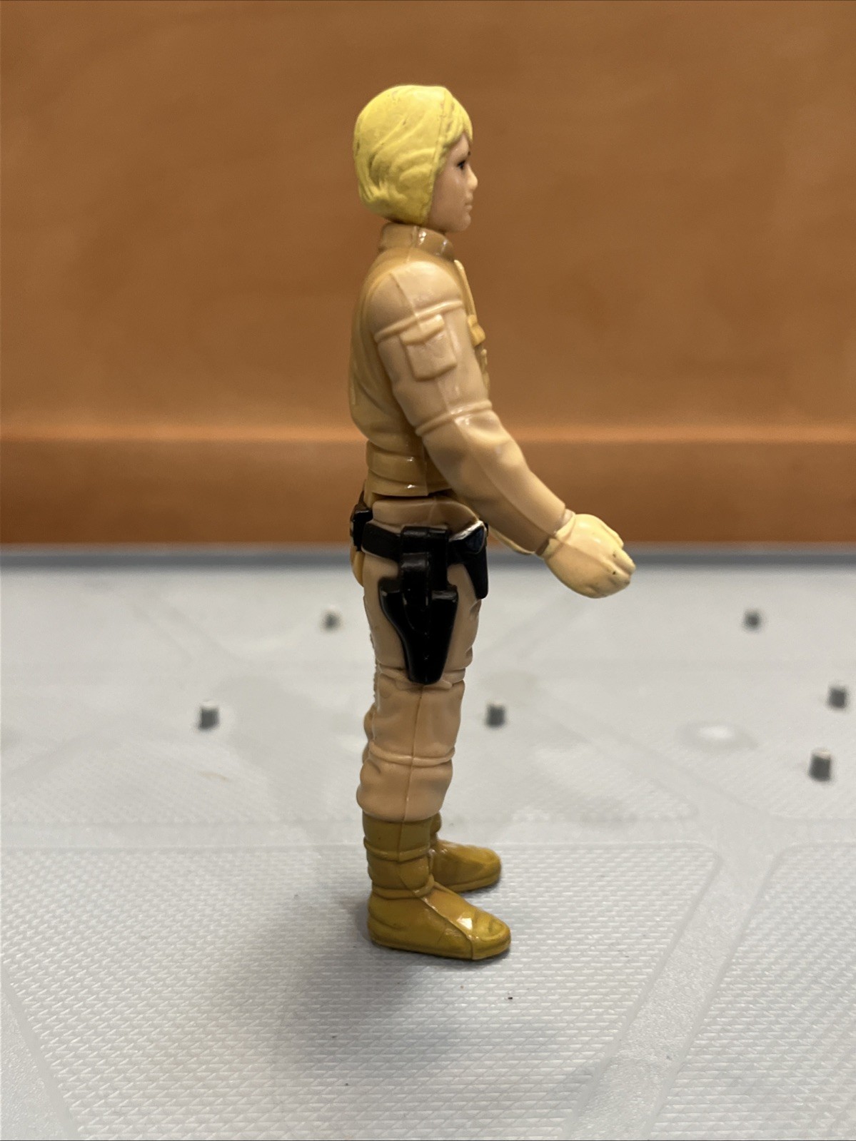 Luke Skywalker (Bespin Fatigues) sold