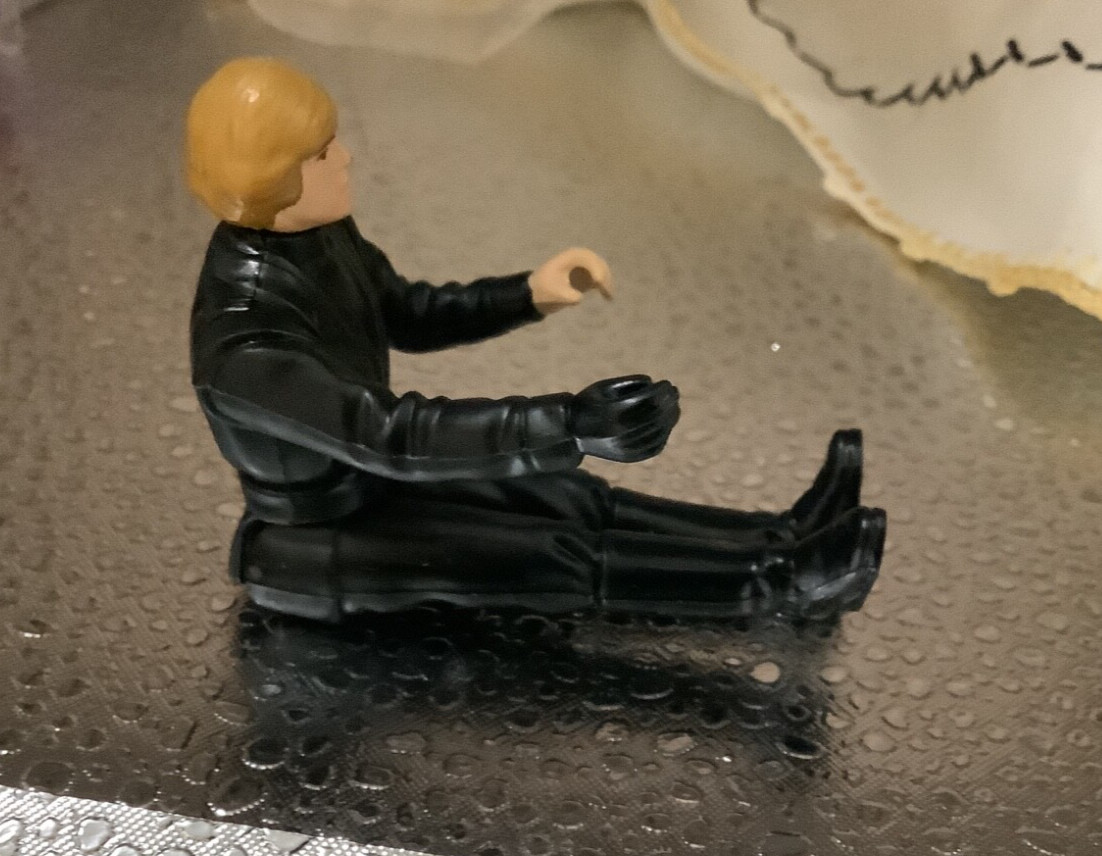 Luke Skywalker (Jedi Knight Outfit) sold