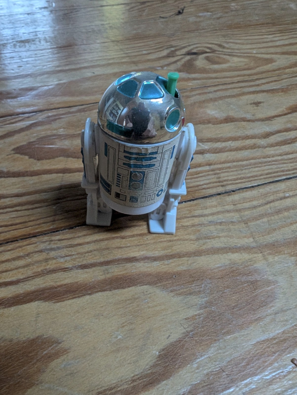 R2-D2 (Artoo-Detoo) with pop-up Lightsaber sold