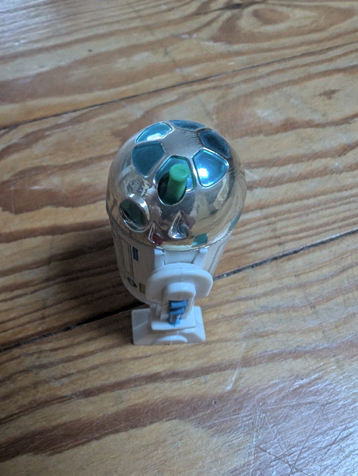 R2-D2 (Artoo-Detoo) with pop-up Lightsaber sold