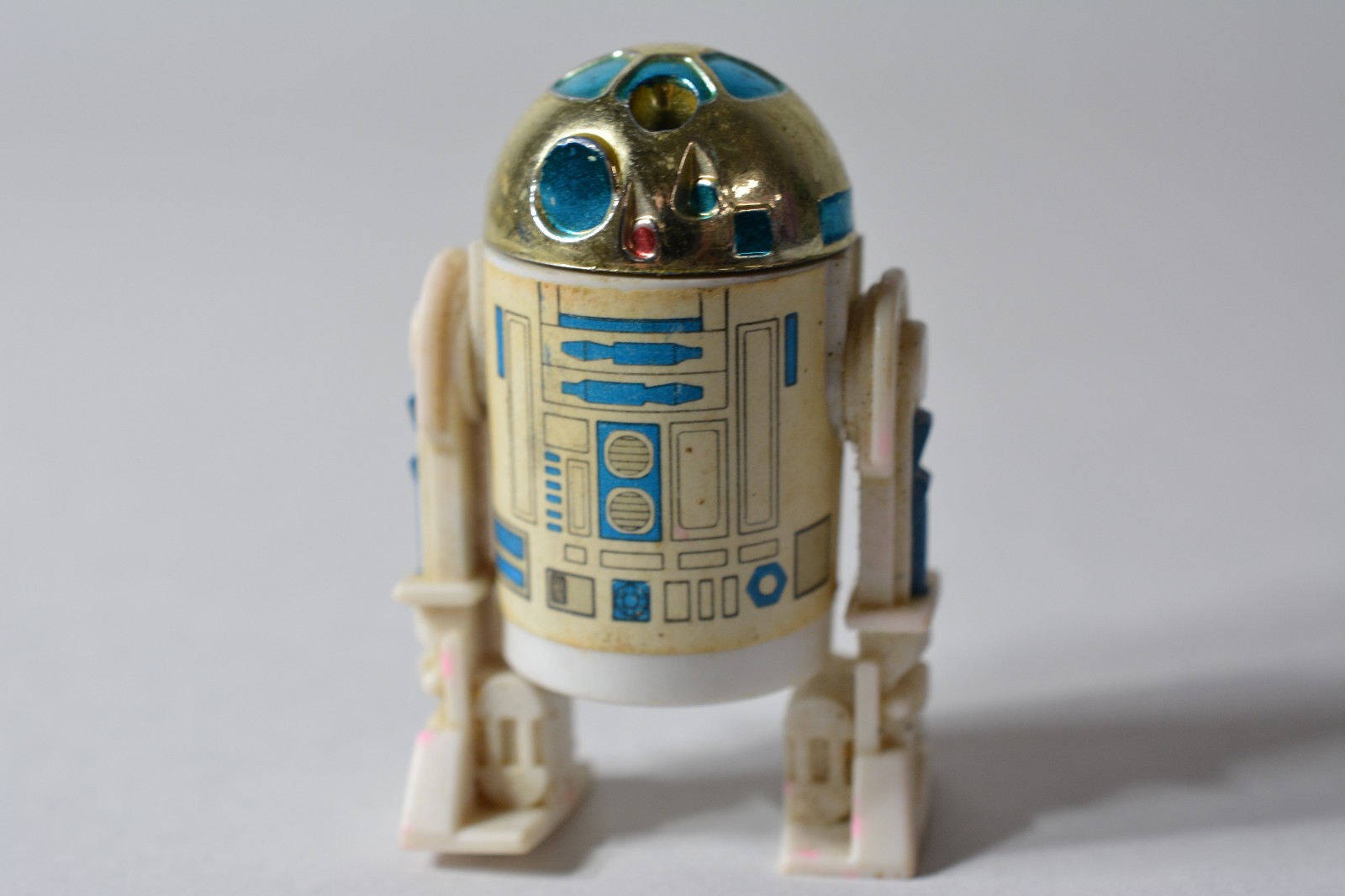 R2-D2 (Artoo-Detoo) with pop-up Lightsaber sold