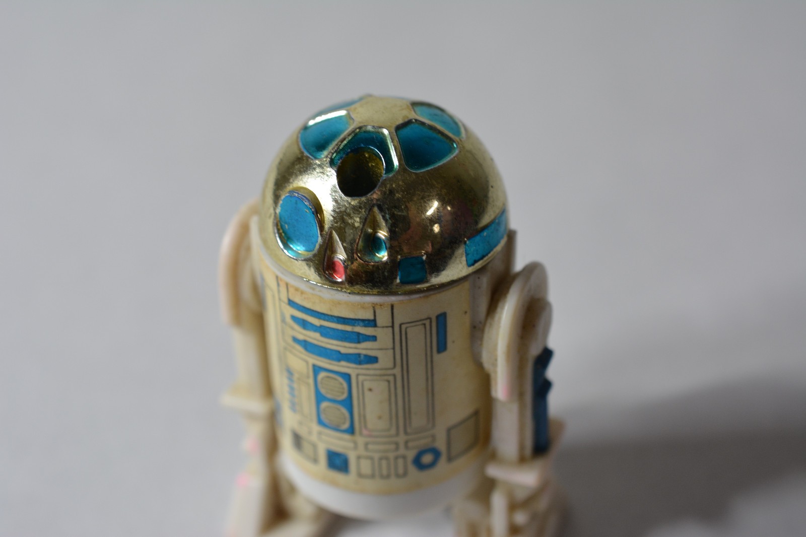 R2-D2 (Artoo-Detoo) with pop-up Lightsaber sold