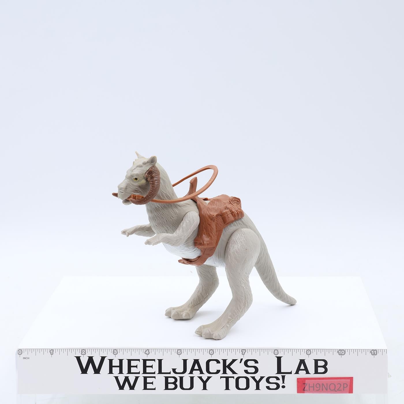 Tauntaun (closed belly) sold