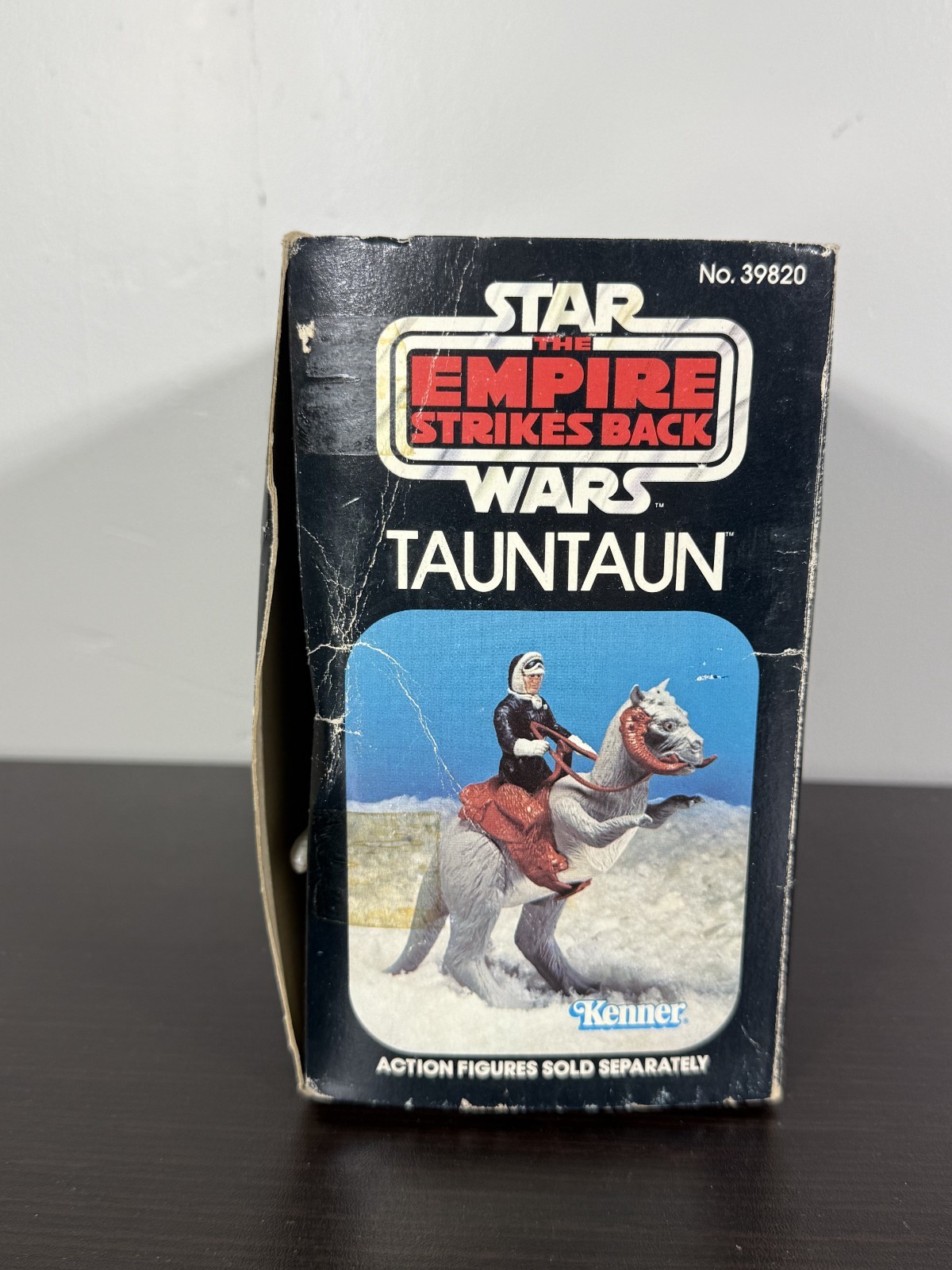 Tauntaun (closed belly) sold