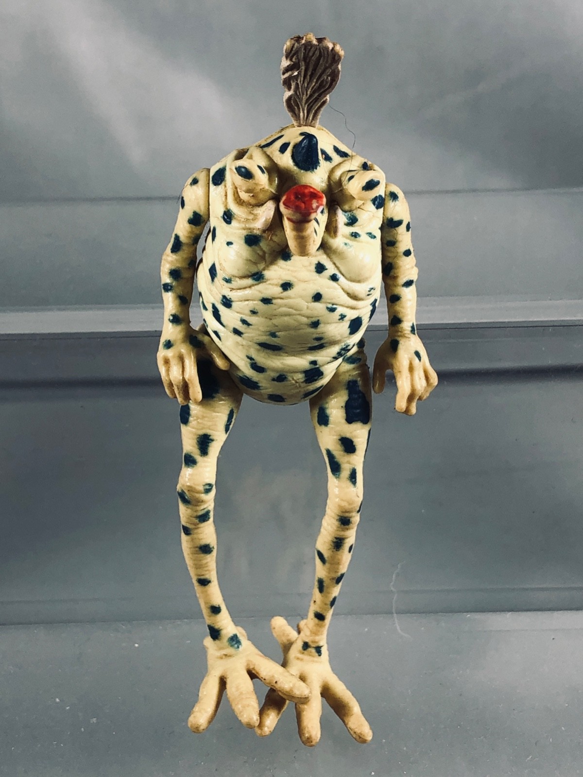 Sy Snootles sold
