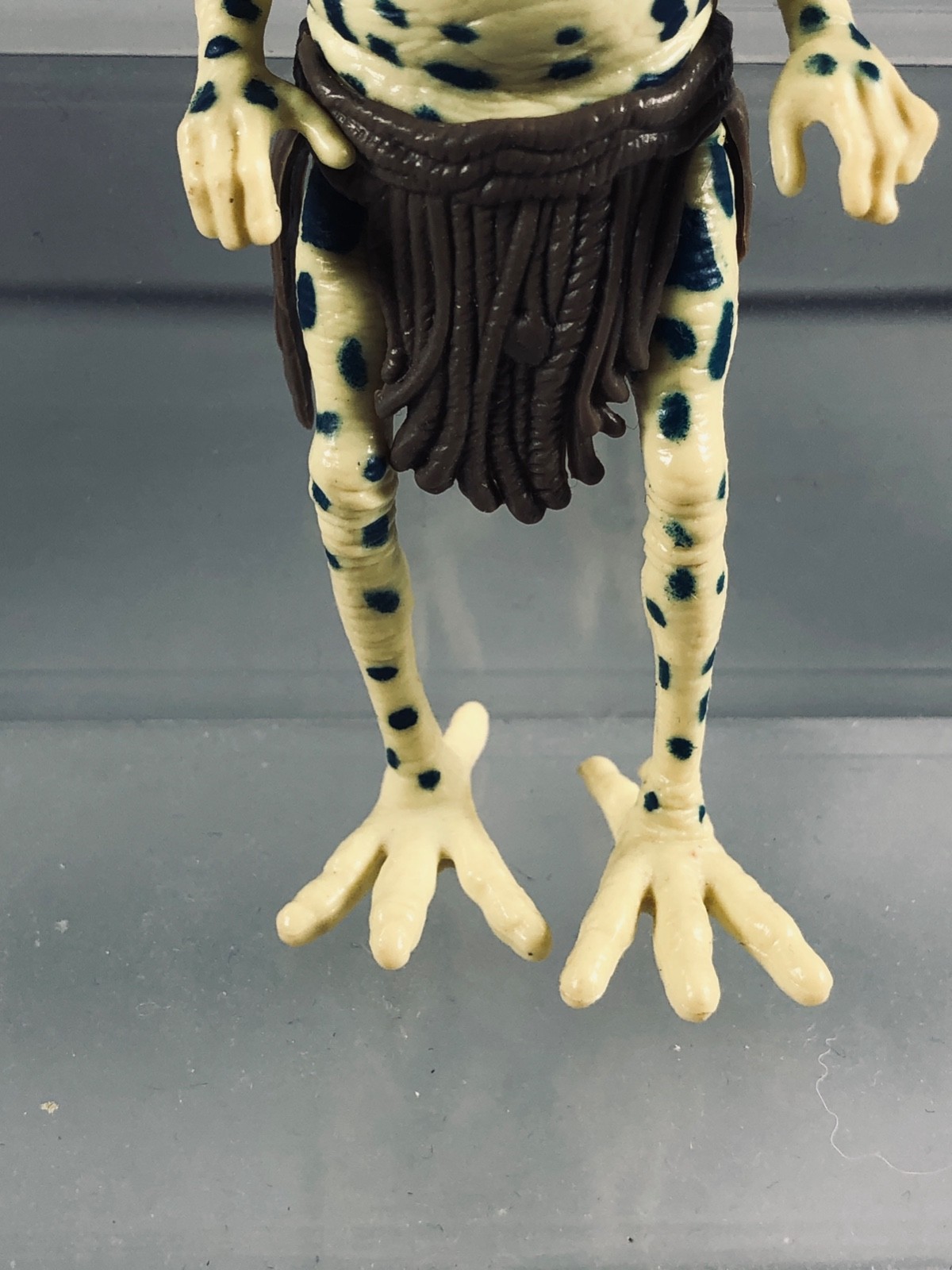Sy Snootles sold
