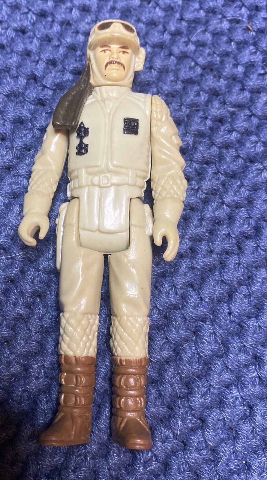 Rebel Commander sold