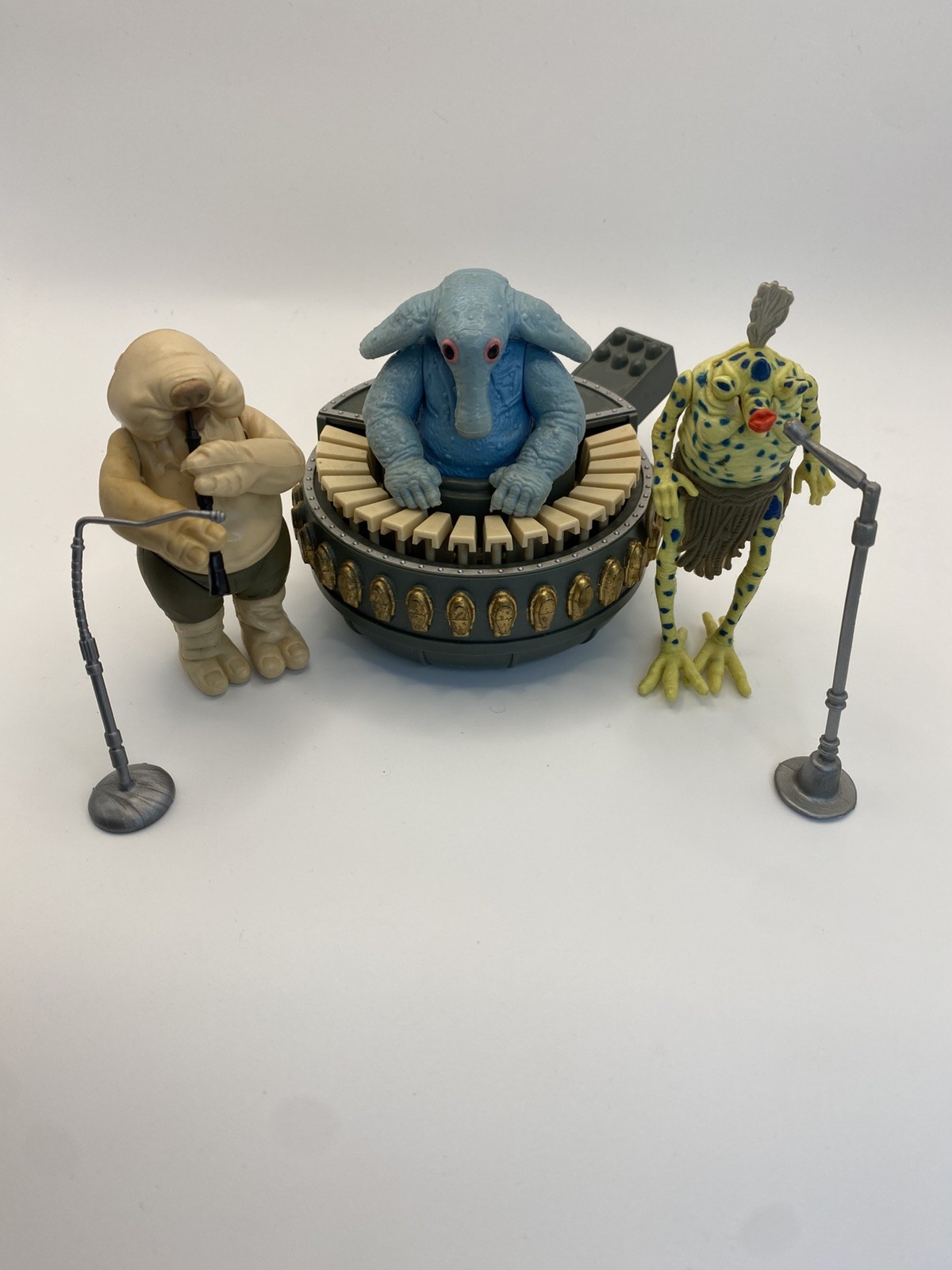 Sy Snootles & The Rebo Band sold