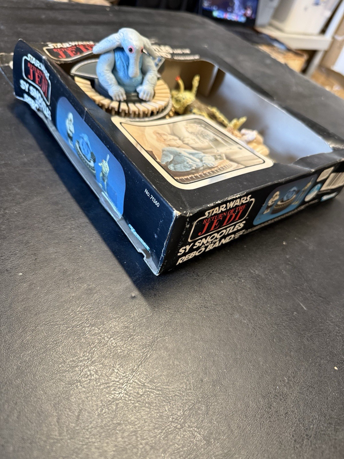 Sy Snootles & The Rebo Band sold