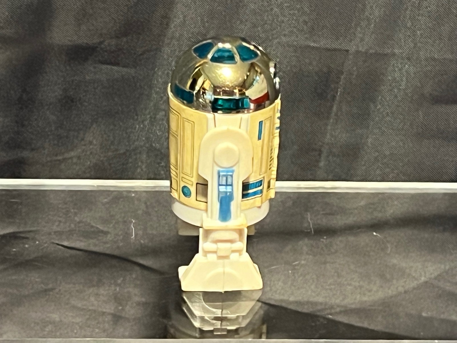 R2-D2 (Artoo-Detoo) with pop-up Lightsaber sold