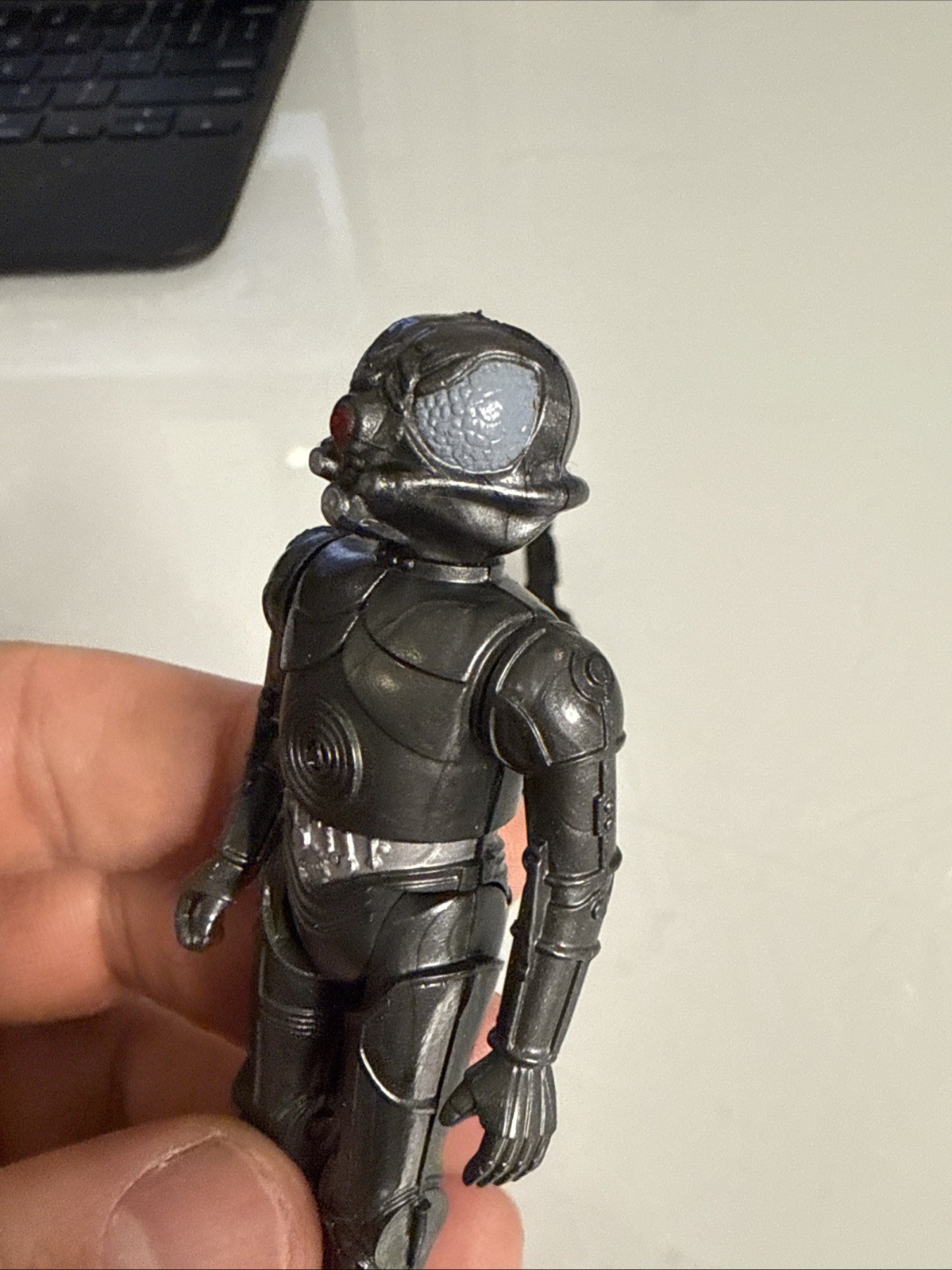 Zuckuss sold