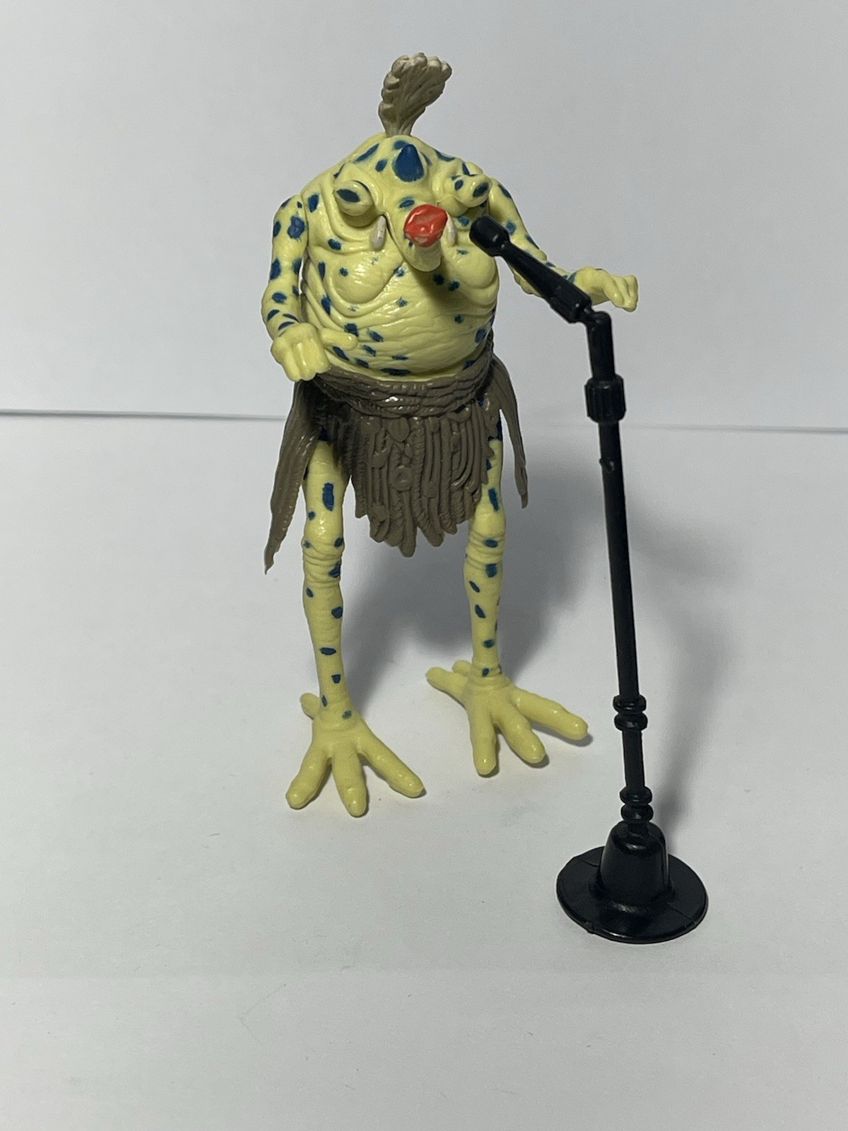 Sy Snootles sold