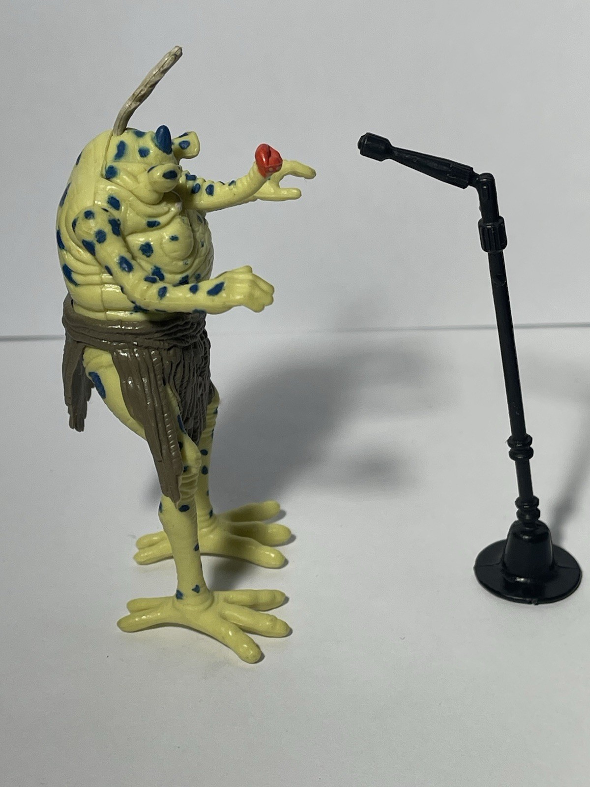 Sy Snootles sold