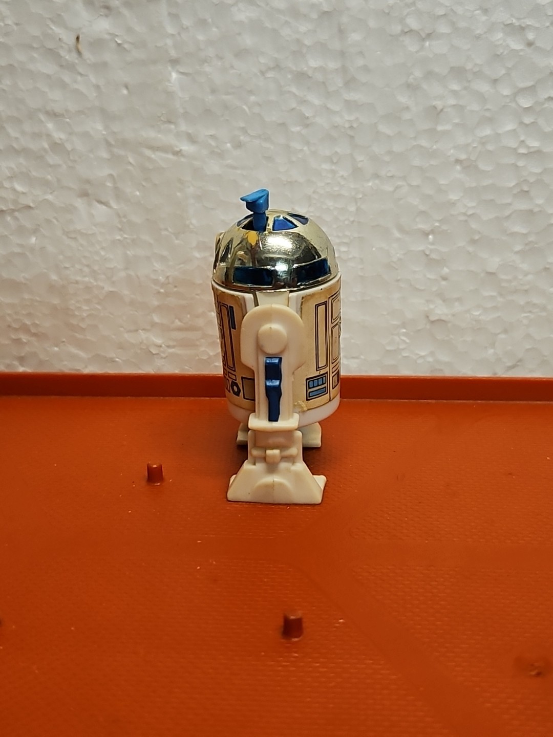 R2-D2 (Artoo-Detoo) (with Sensorscope) sold
