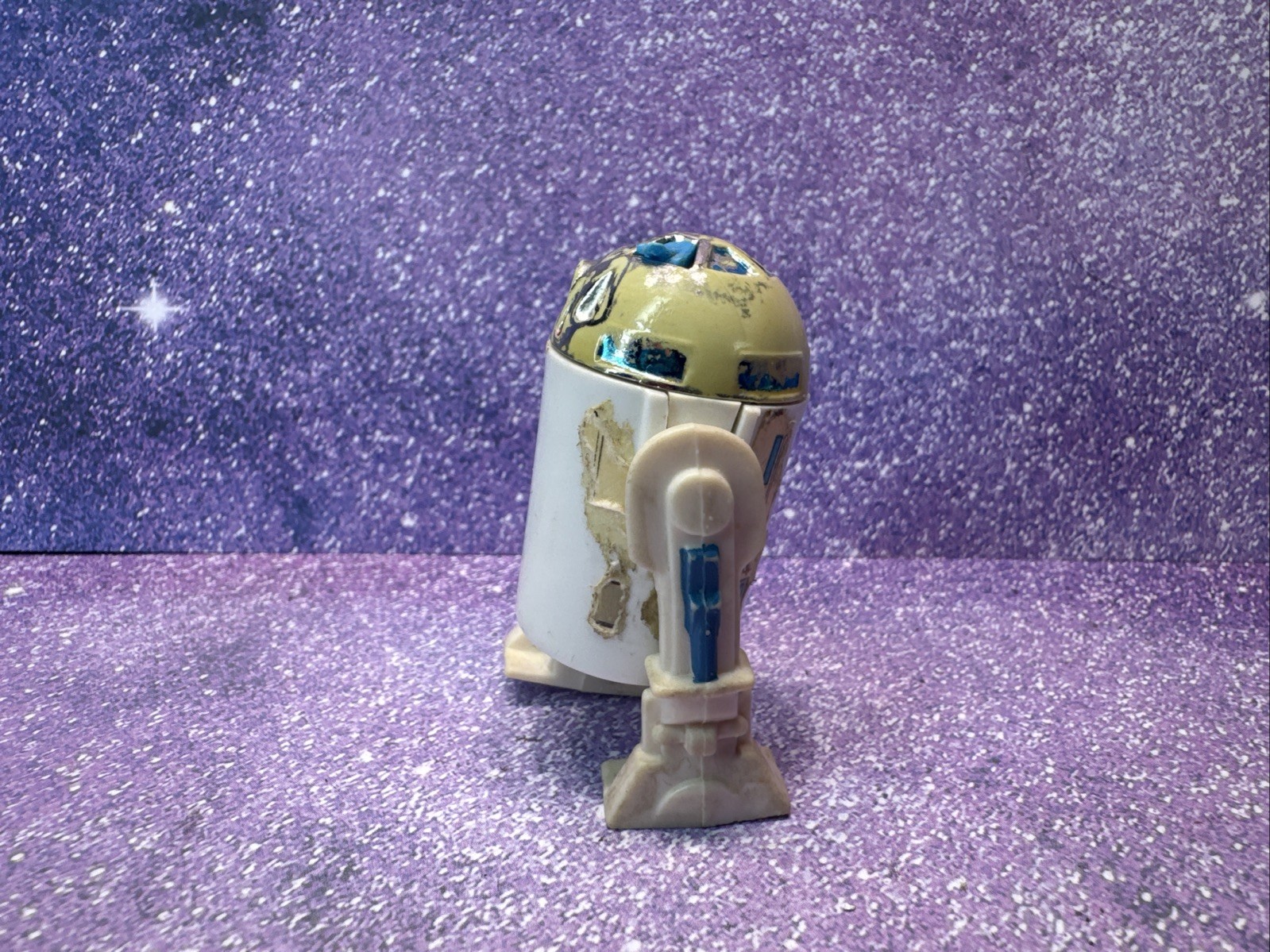 R2-D2 (Artoo-Detoo) (with Sensorscope) sold