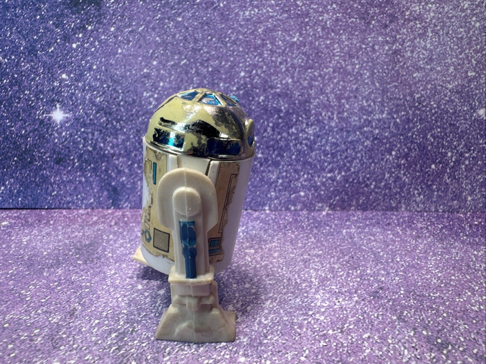 R2-D2 (Artoo-Detoo) (with Sensorscope) sold