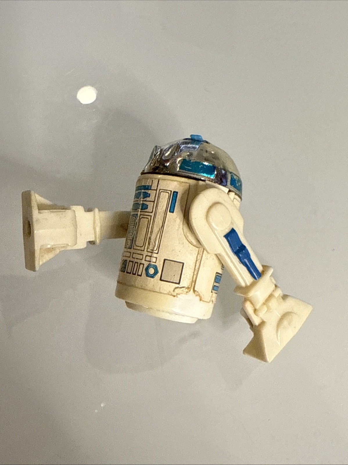 R2-D2 (Artoo-Detoo) (with Sensorscope) sold