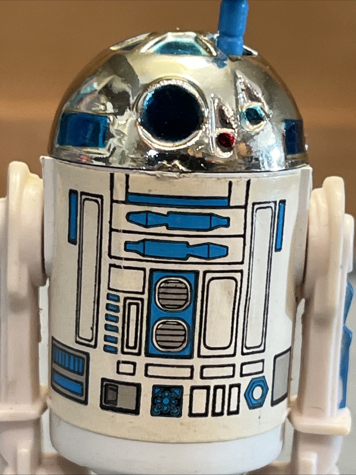R2-D2 (Artoo-Detoo) (with Sensorscope) sold