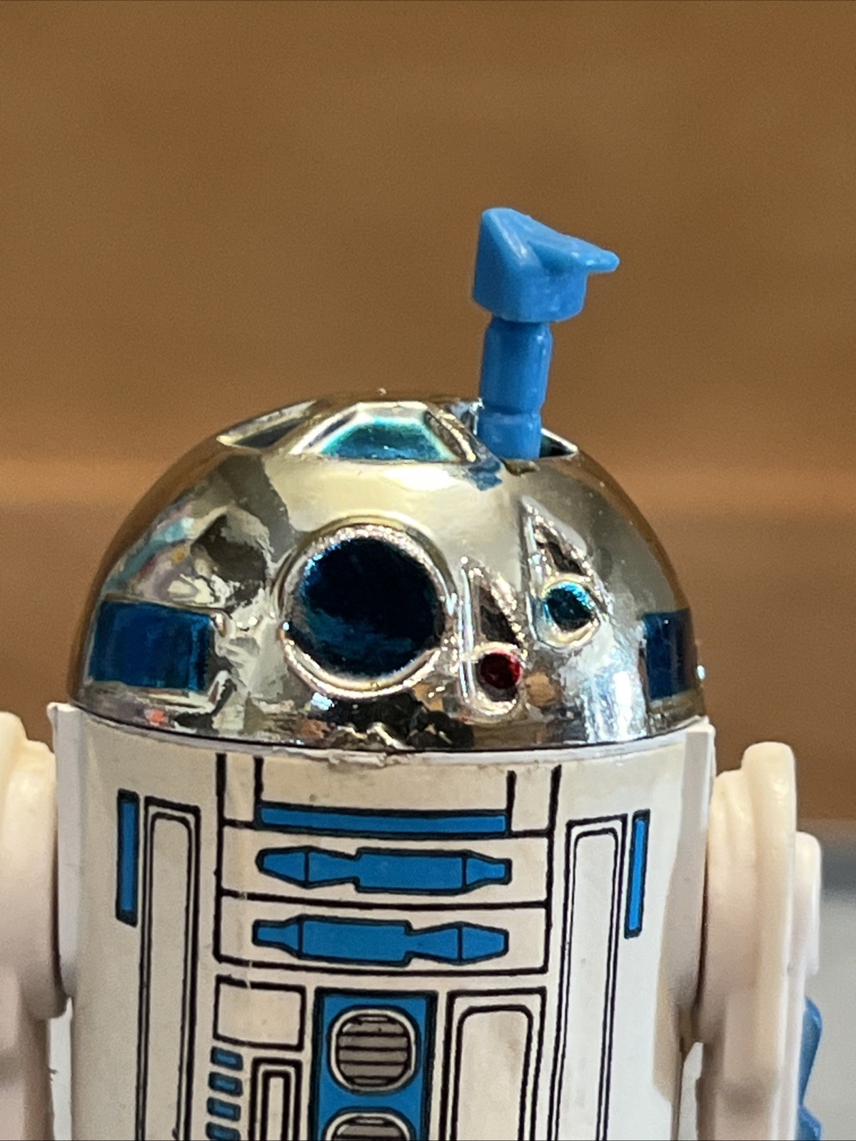 R2-D2 (Artoo-Detoo) (with Sensorscope) sold
