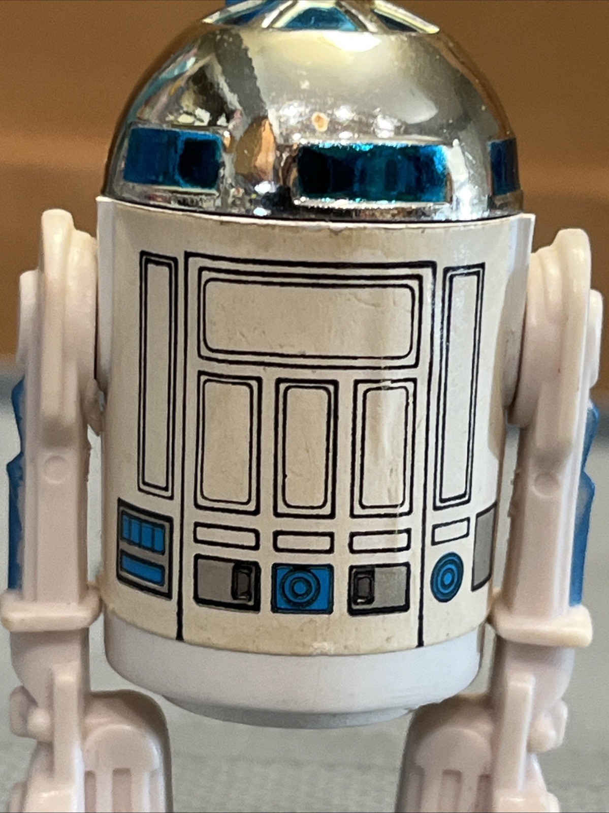 R2-D2 (Artoo-Detoo) (with Sensorscope) sold