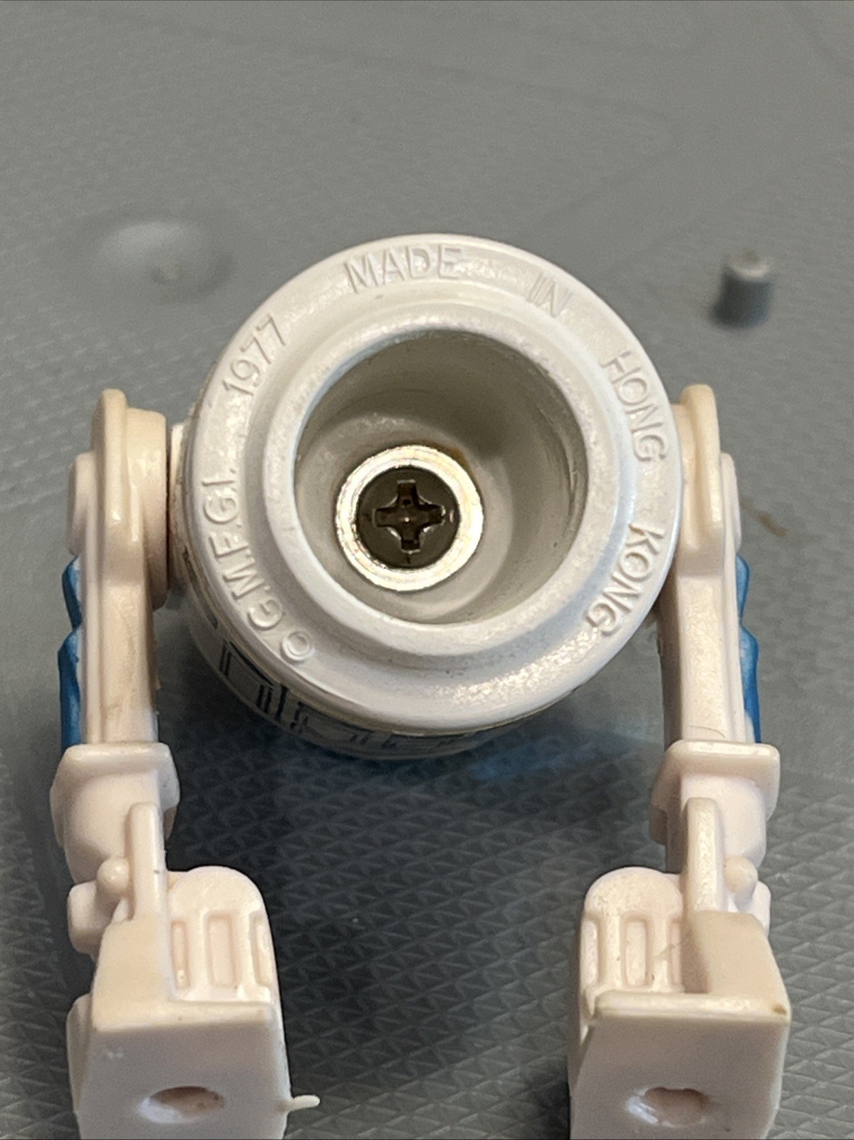 R2-D2 (Artoo-Detoo) (with Sensorscope) sold