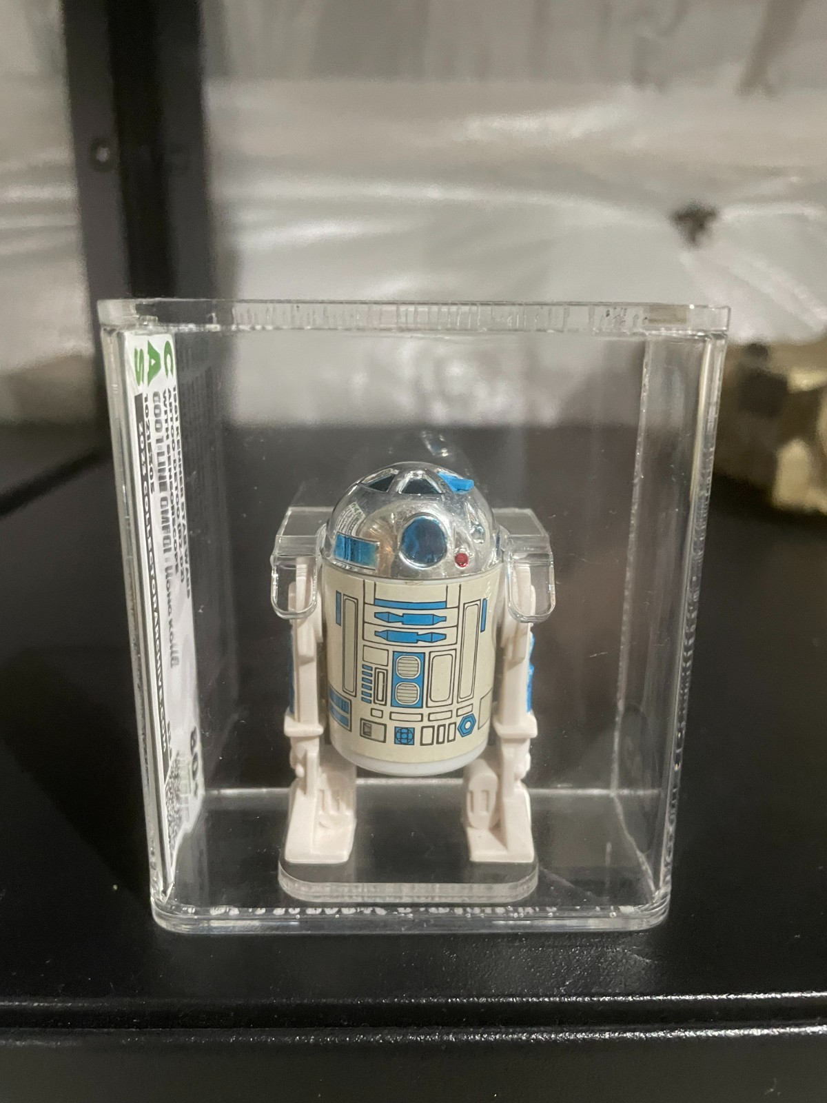 R2-D2 (Artoo-Detoo) (with Sensorscope) sold