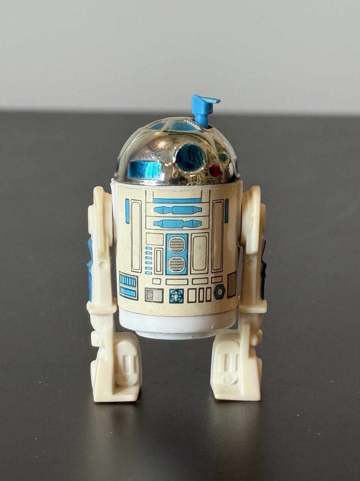 R2-D2 (Artoo-Detoo) (with Sensorscope) sold