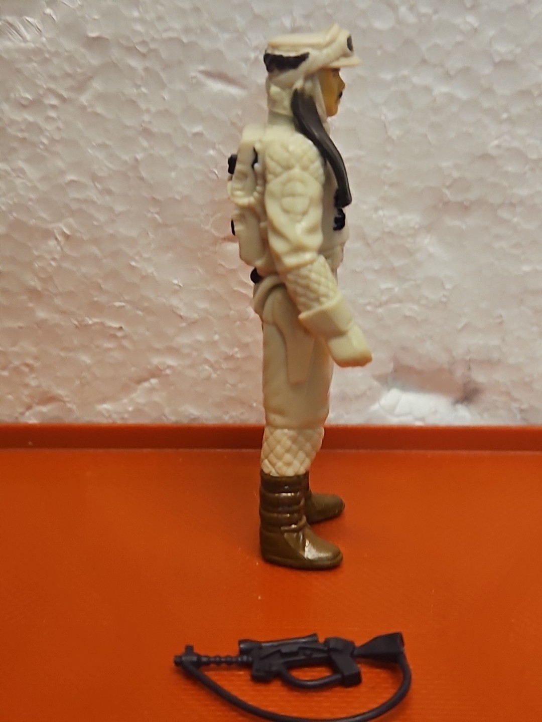 Rebel Commander sold