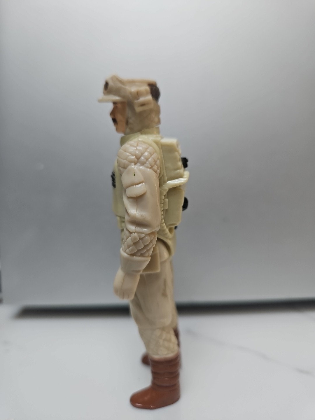 Rebel Commander sold