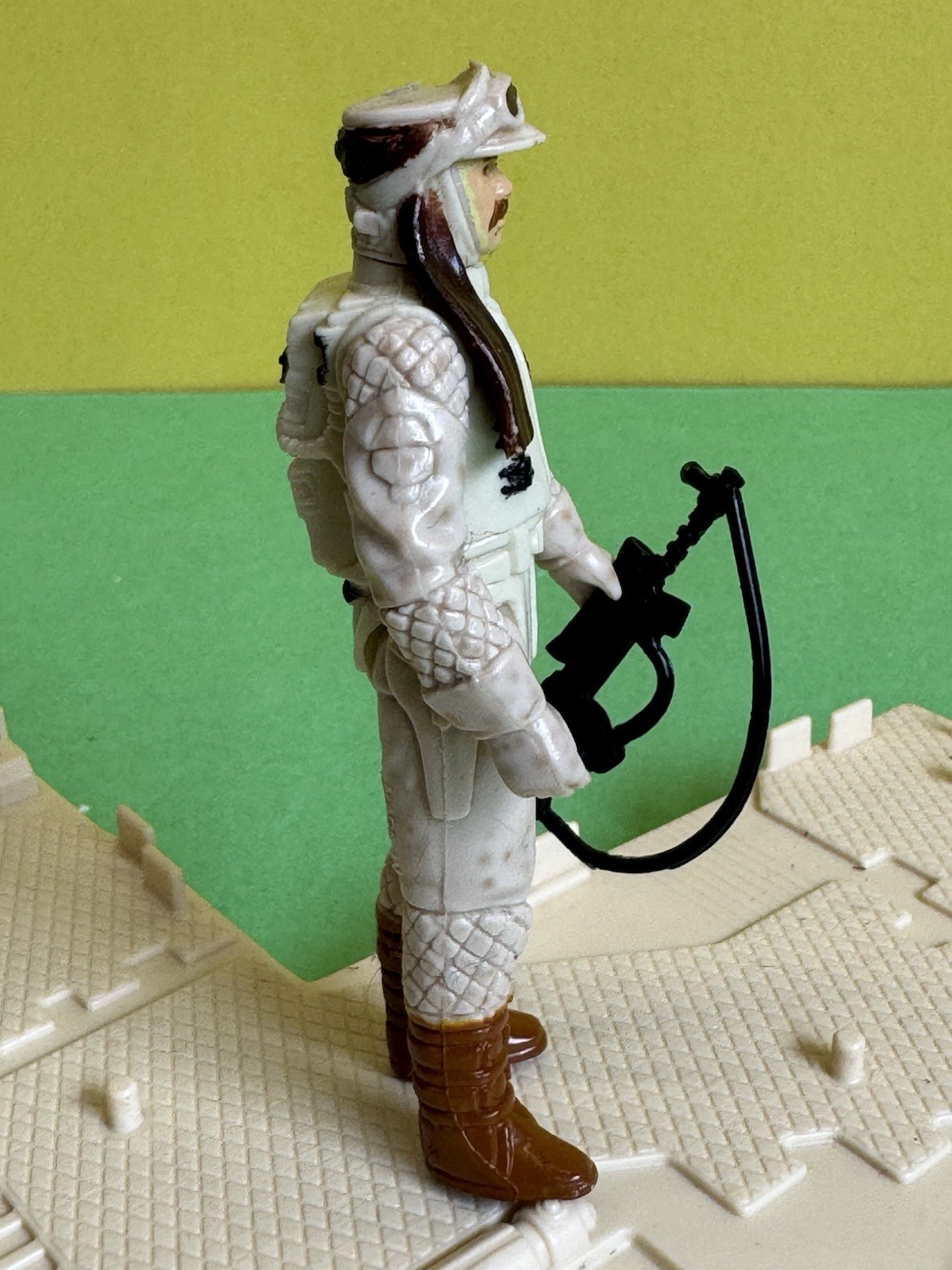 Rebel Commander sold
