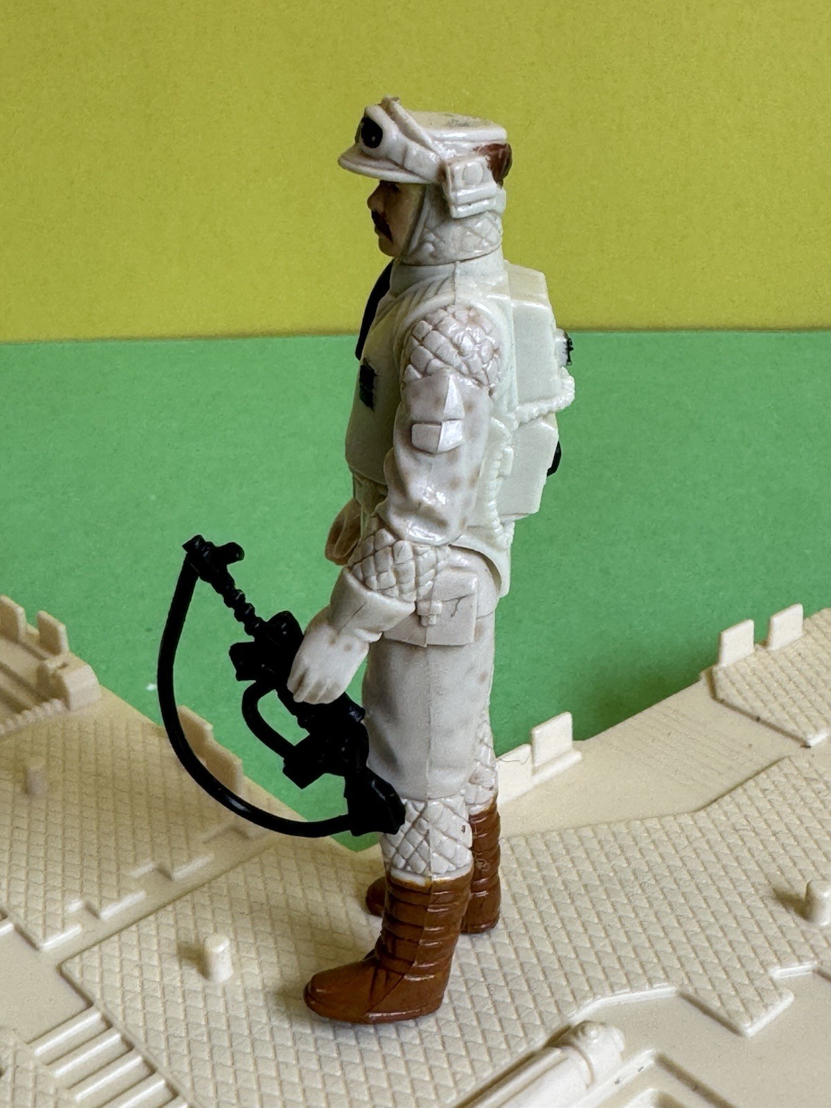 Rebel Commander sold