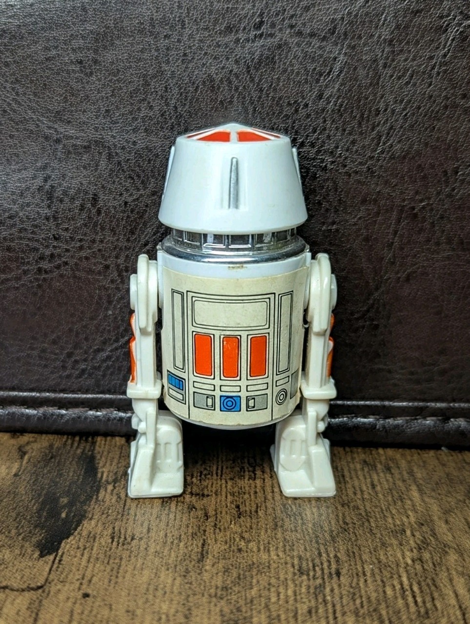 R5-D4 (Arfive-Defour) sold