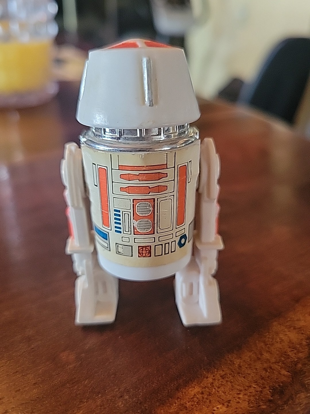 R5-D4 (Arfive-Defour) sold