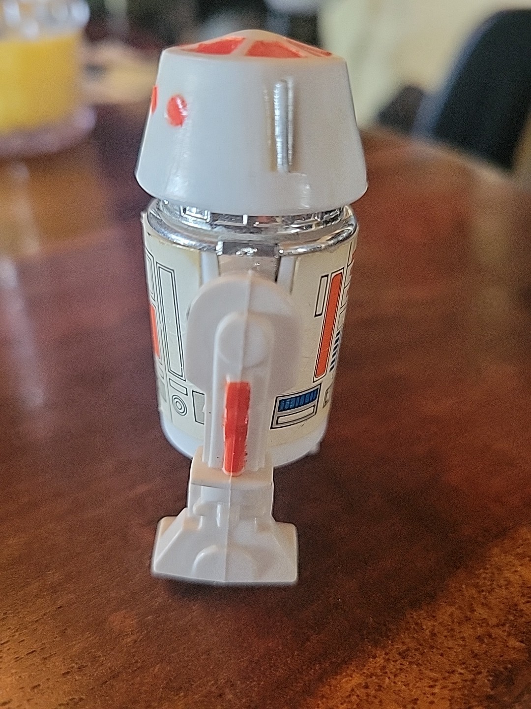 R5-D4 (Arfive-Defour) sold