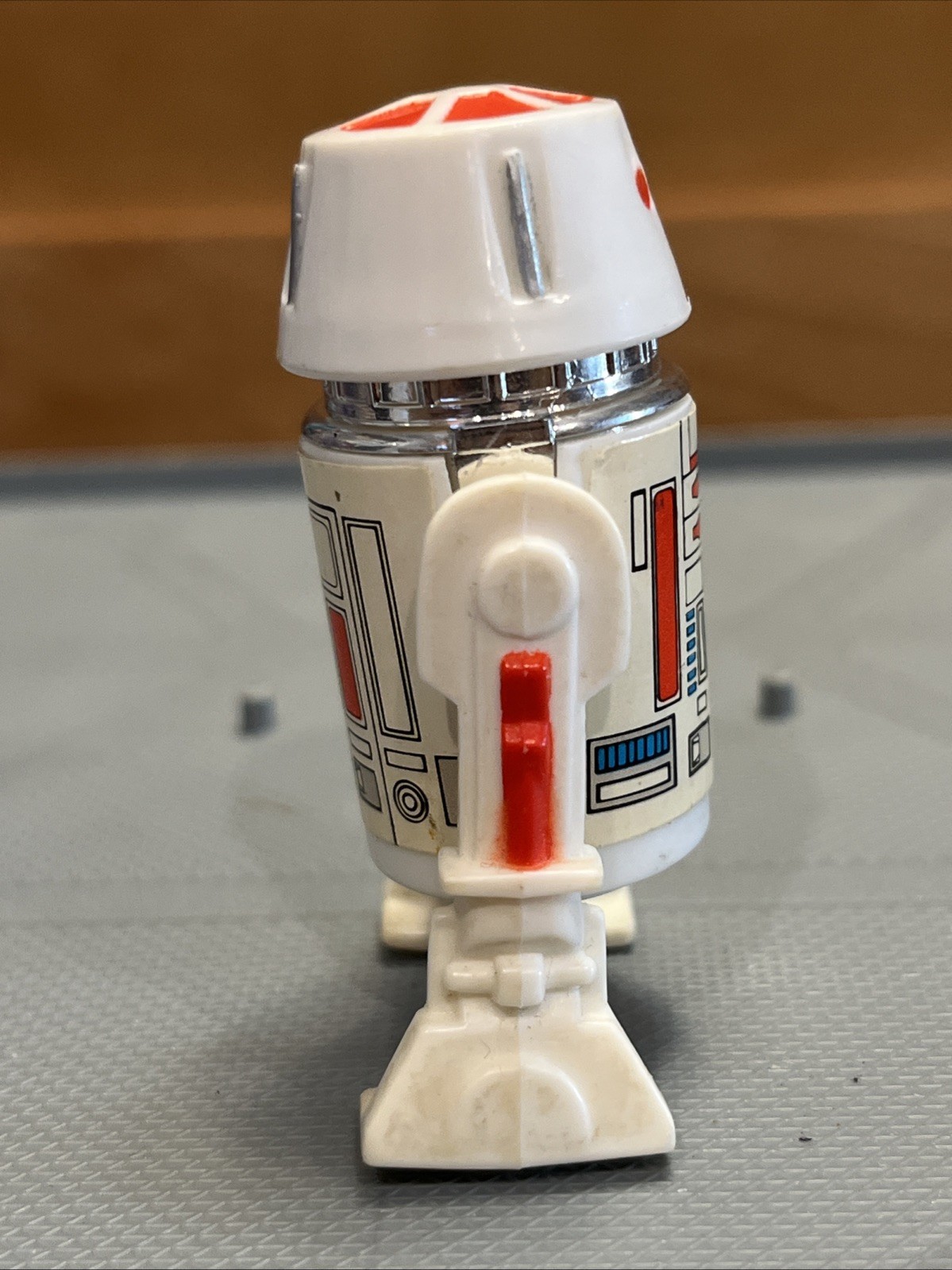 R5-D4 (Arfive-Defour) sold