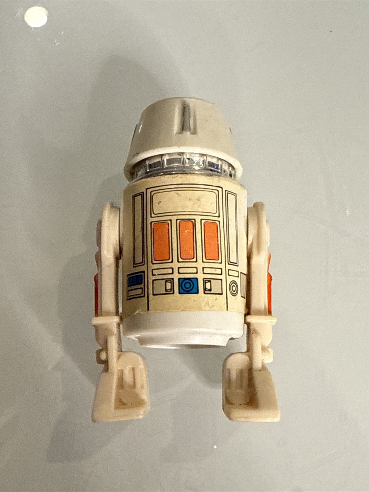 R5-D4 (Arfive-Defour) sold
