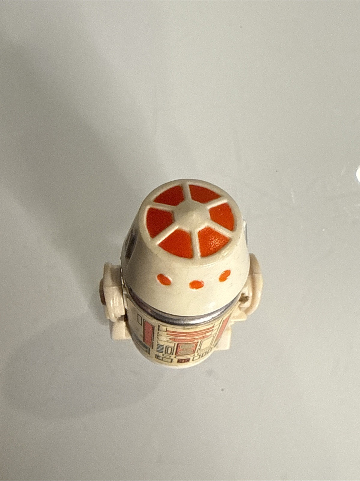 R5-D4 (Arfive-Defour) sold