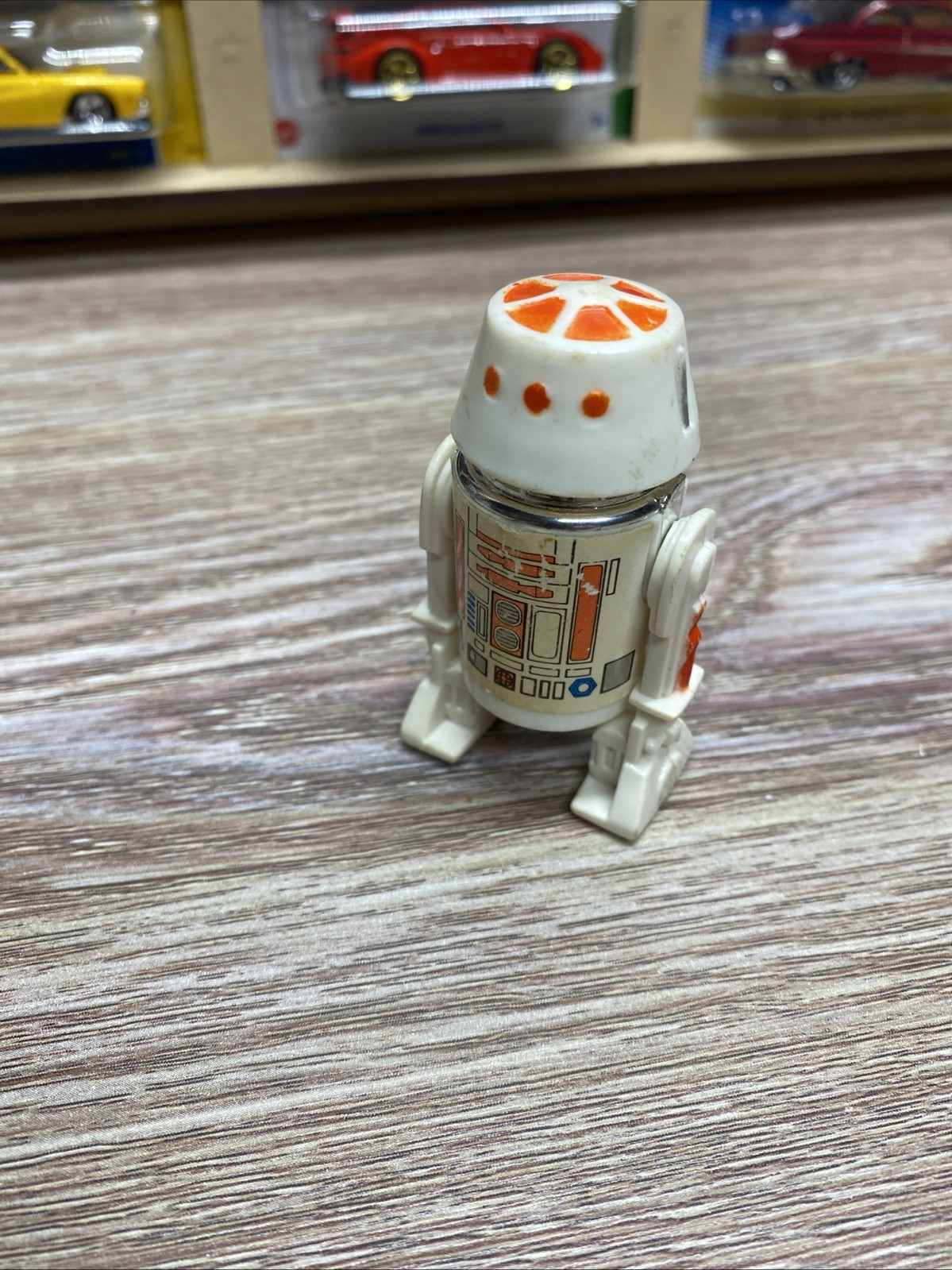 R5-D4 (Arfive-Defour) sold