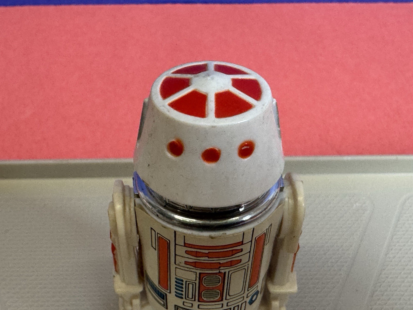 R5-D4 (Arfive-Defour) sold