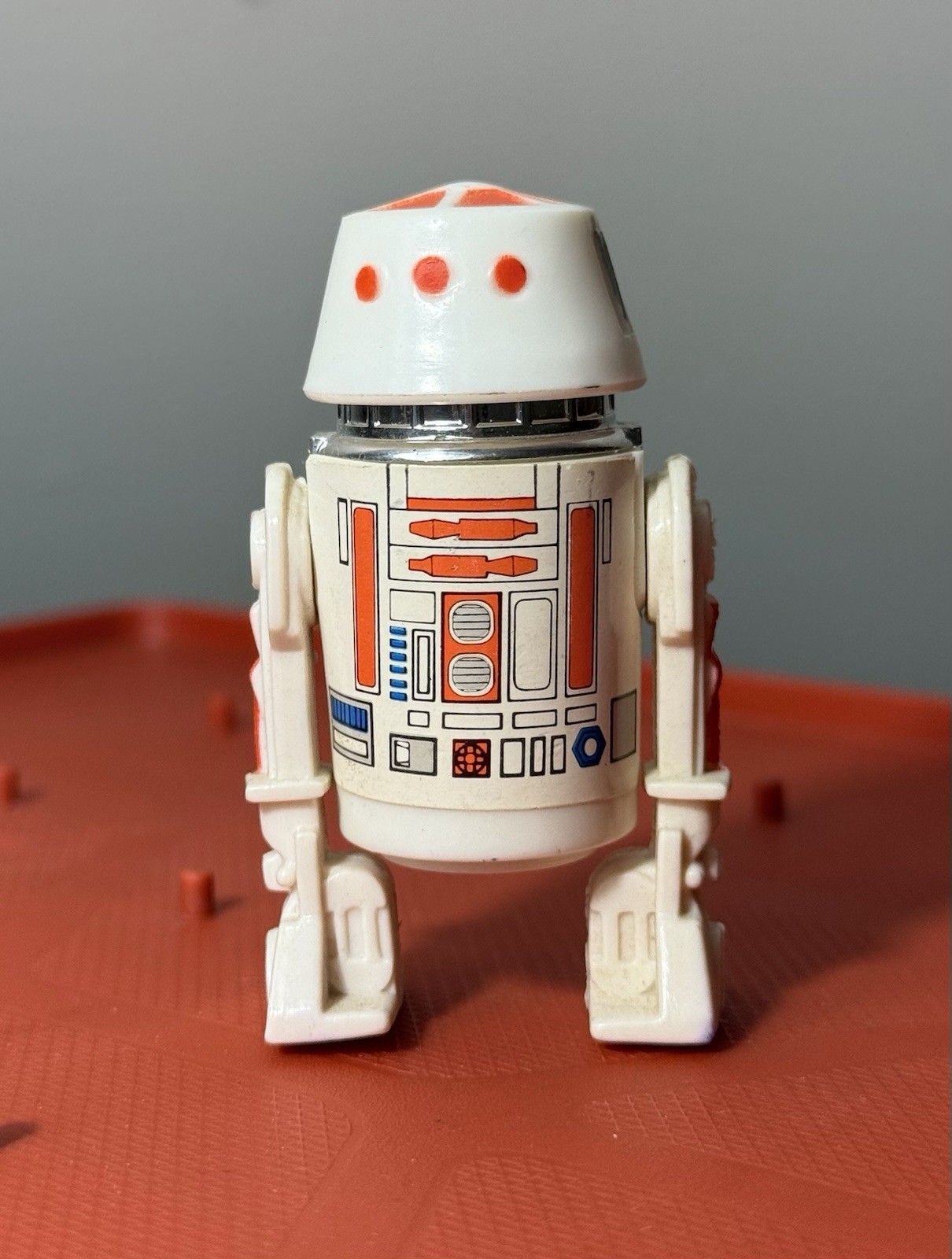 R5-D4 (Arfive-Defour) sold
