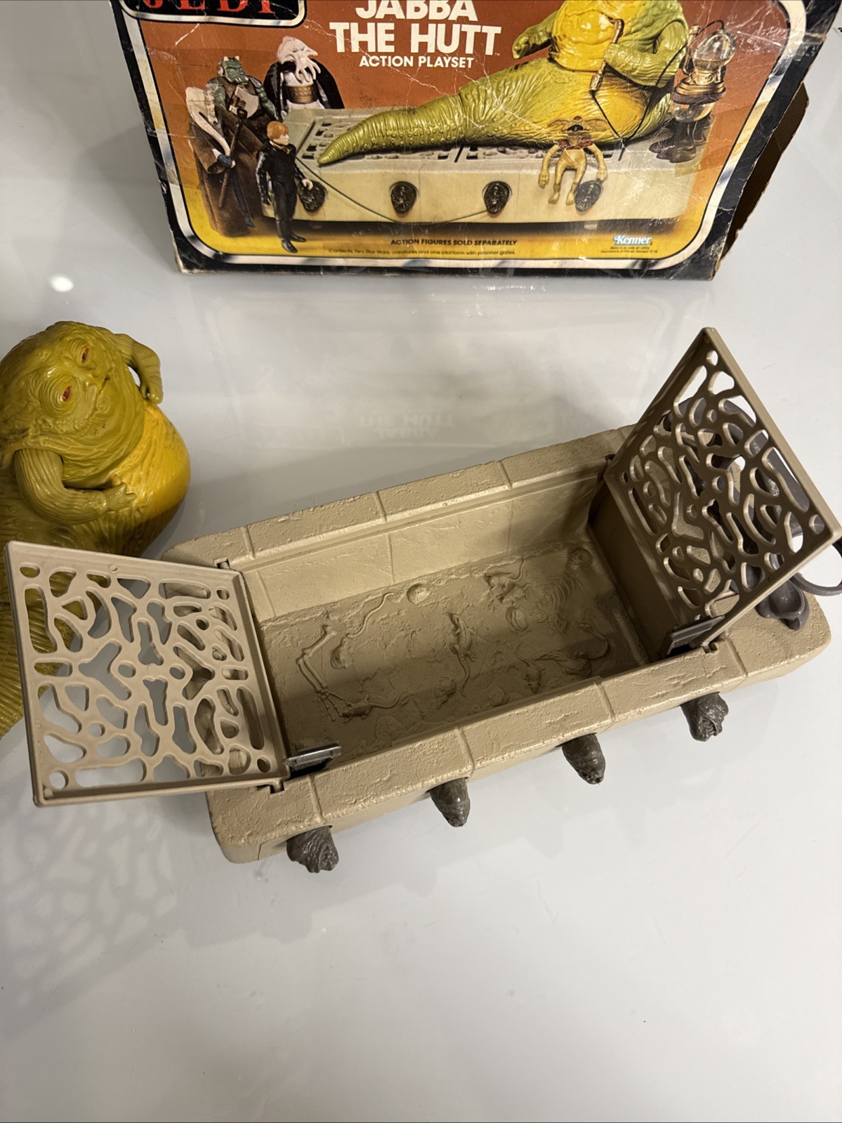 Jabba the Hutt Action Playset sold