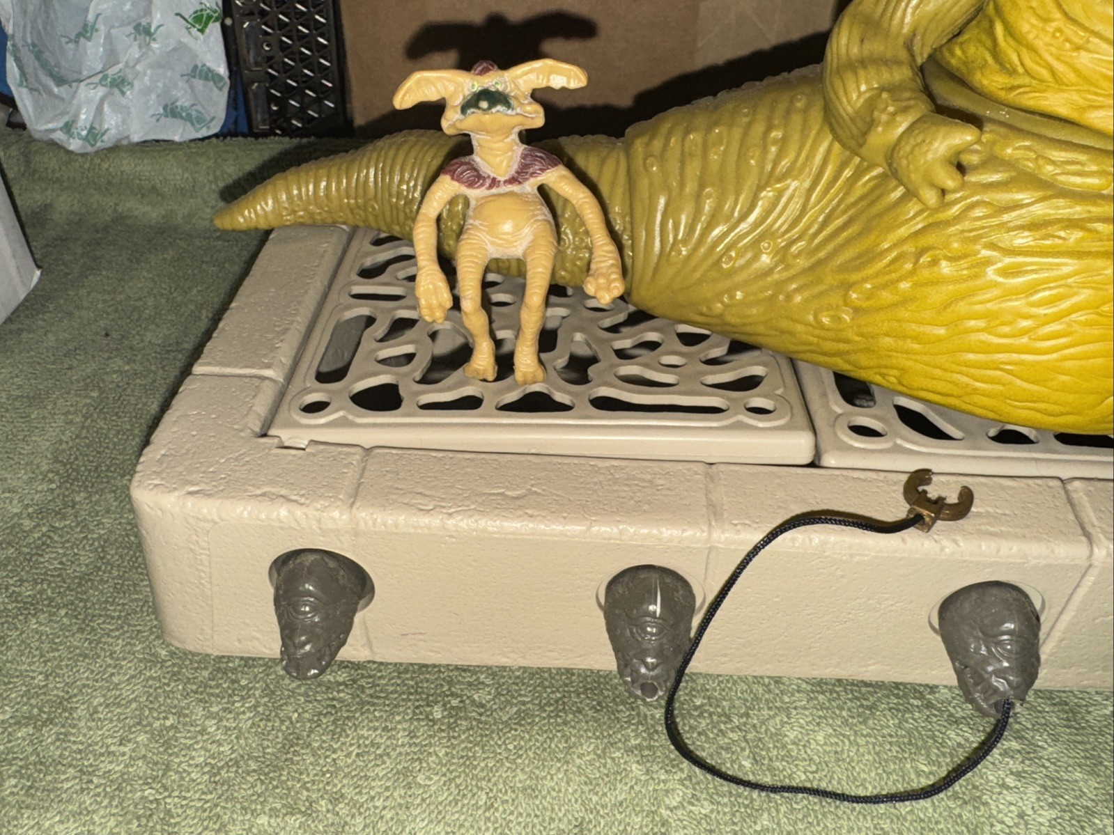 Jabba the Hutt Action Playset sold