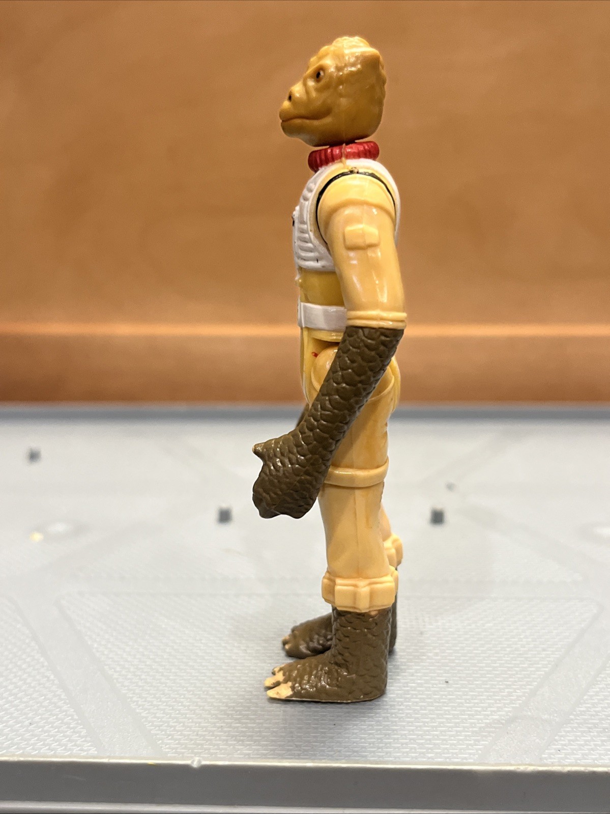 Bossk (Bounty Hunter) sold