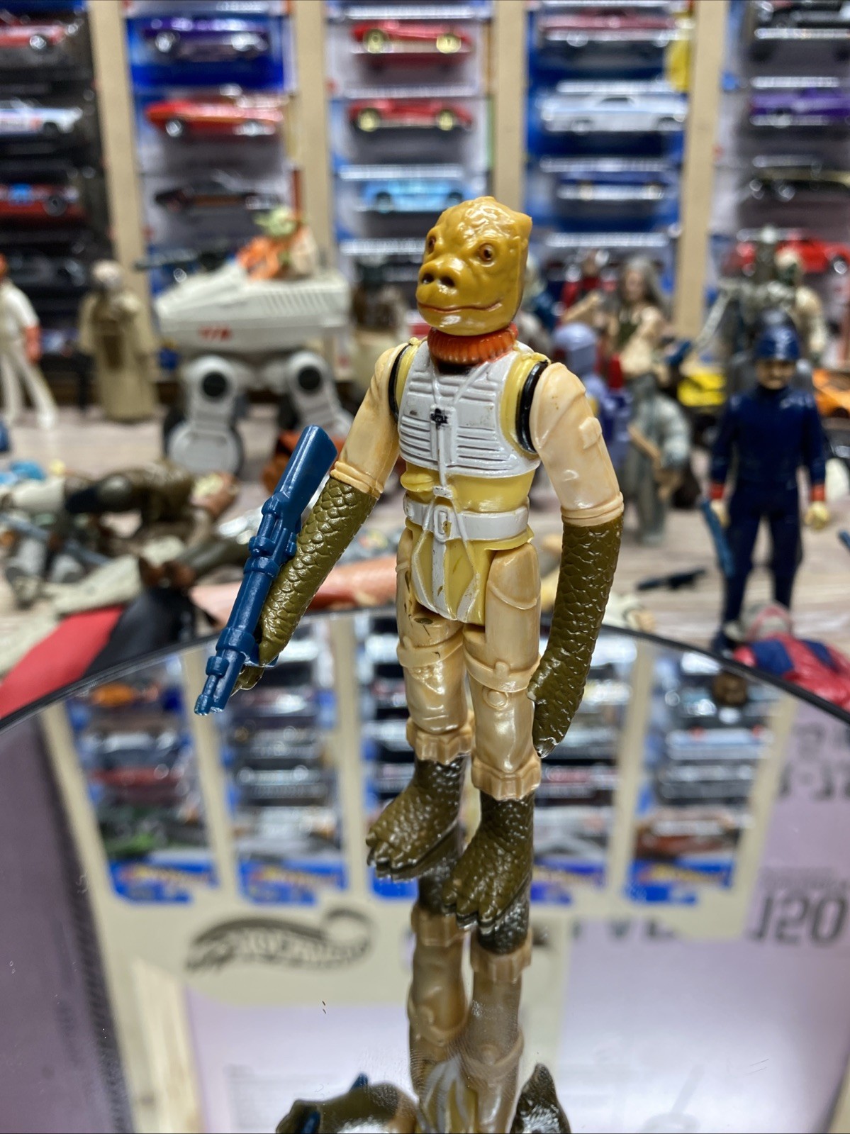 Bossk (Bounty Hunter) sold